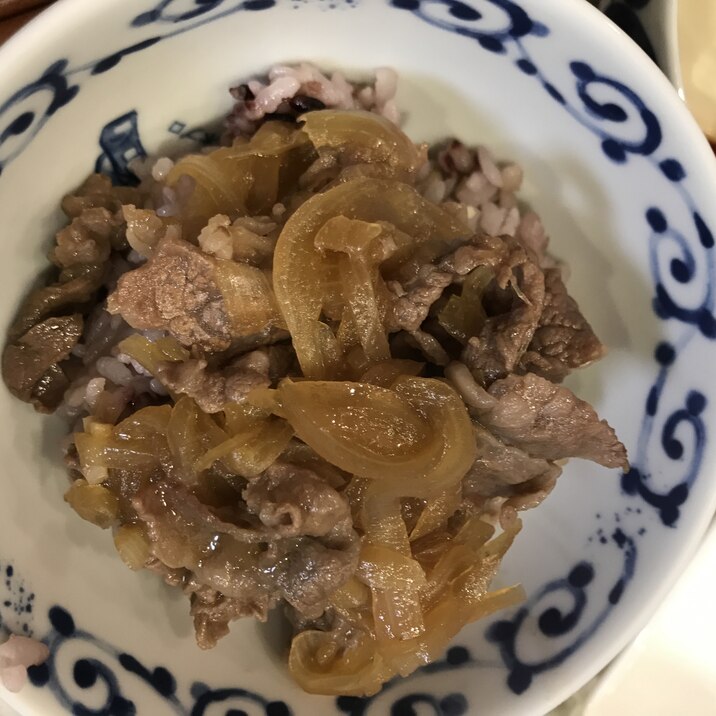 はちみつと玉ねぎの甘さ♡優しい牛丼